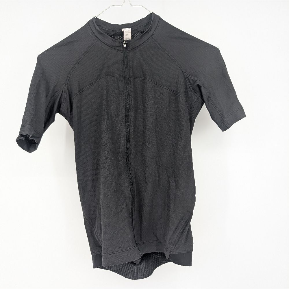 Lululemon bicycle shirt